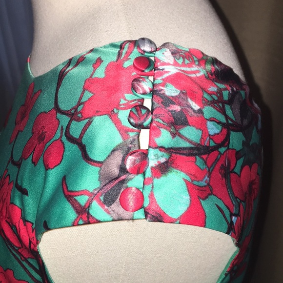 Jessica Simpson satin flower dress - Picture 3 of 4